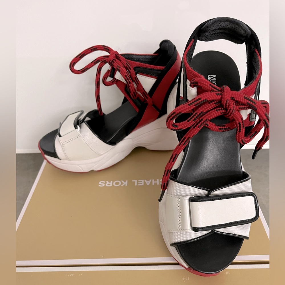 Michael Kors Irma sandal.New with box.